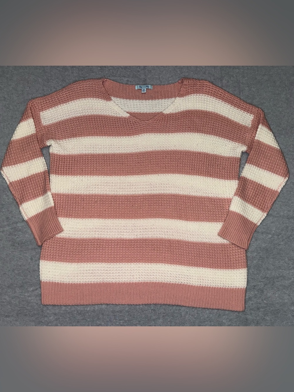 She + Sky Striped V‑Neck Sweater in Dusty Rose & Cream